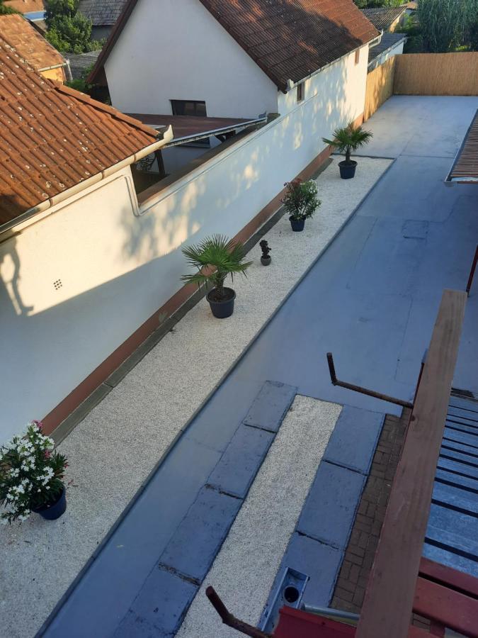 Galeria Vendeghaz Apartment Hajduszoboszlo Exterior photo